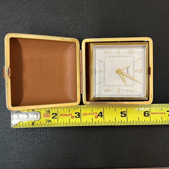 Equity Travel Clock - Picture 14 of 15